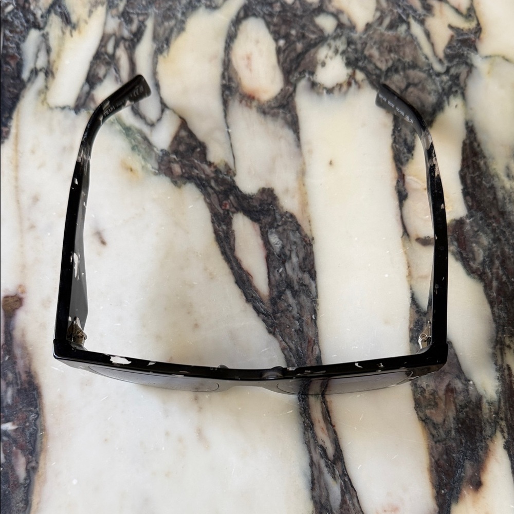 Black and White Tortoise Shell Sunglasses - Picture 2 of 7